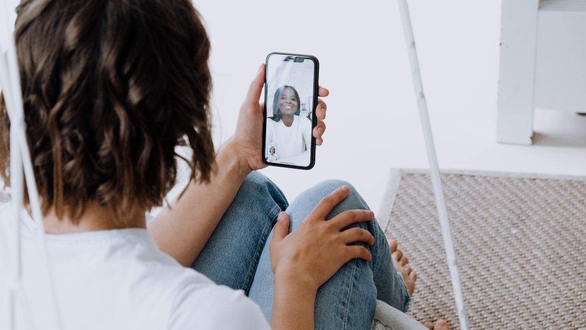FaceTime sur iOS 15 : comment utiliser SharePlay, l’isolation vocale et les appels à distance ?