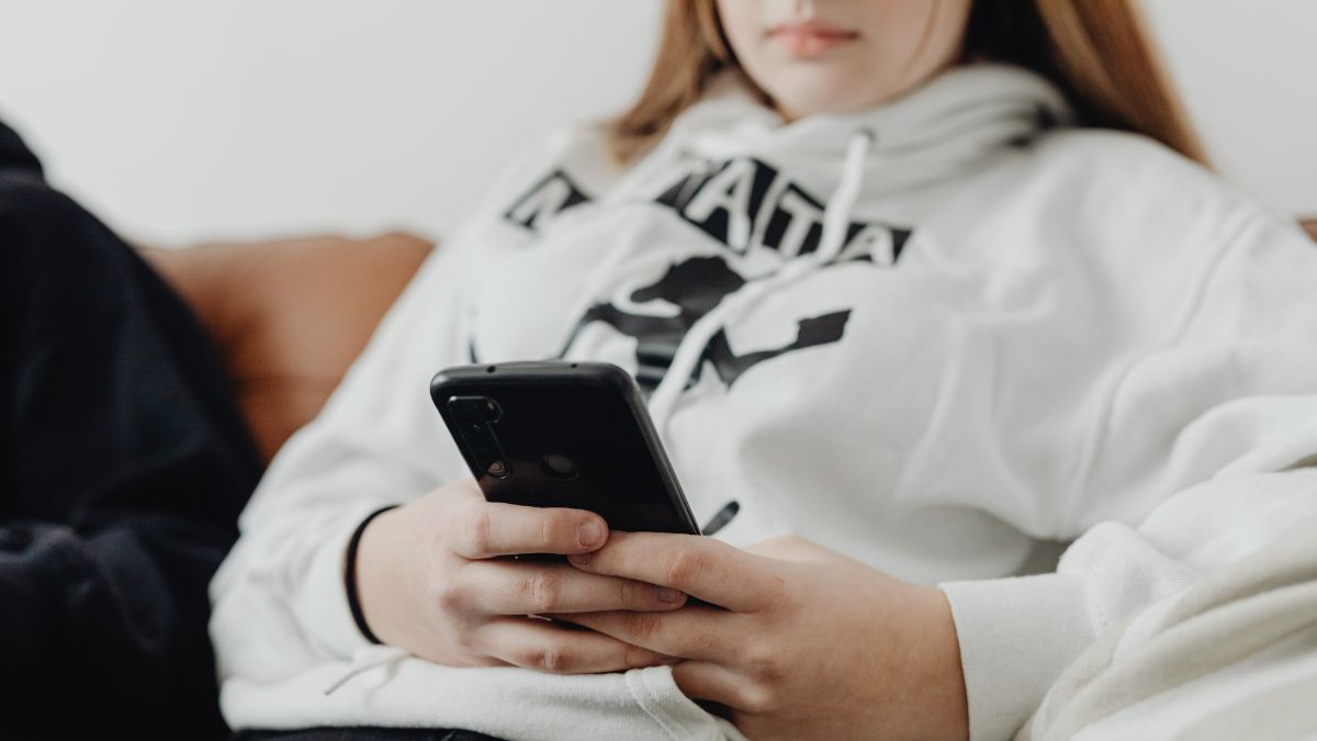 Pourquoi le mode sombre prolonge la durée de votre batterie ?