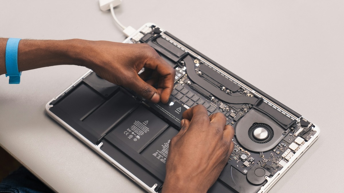 Comprendre les coûts de réparation d&rsquo;un ordinateur portable en 2025