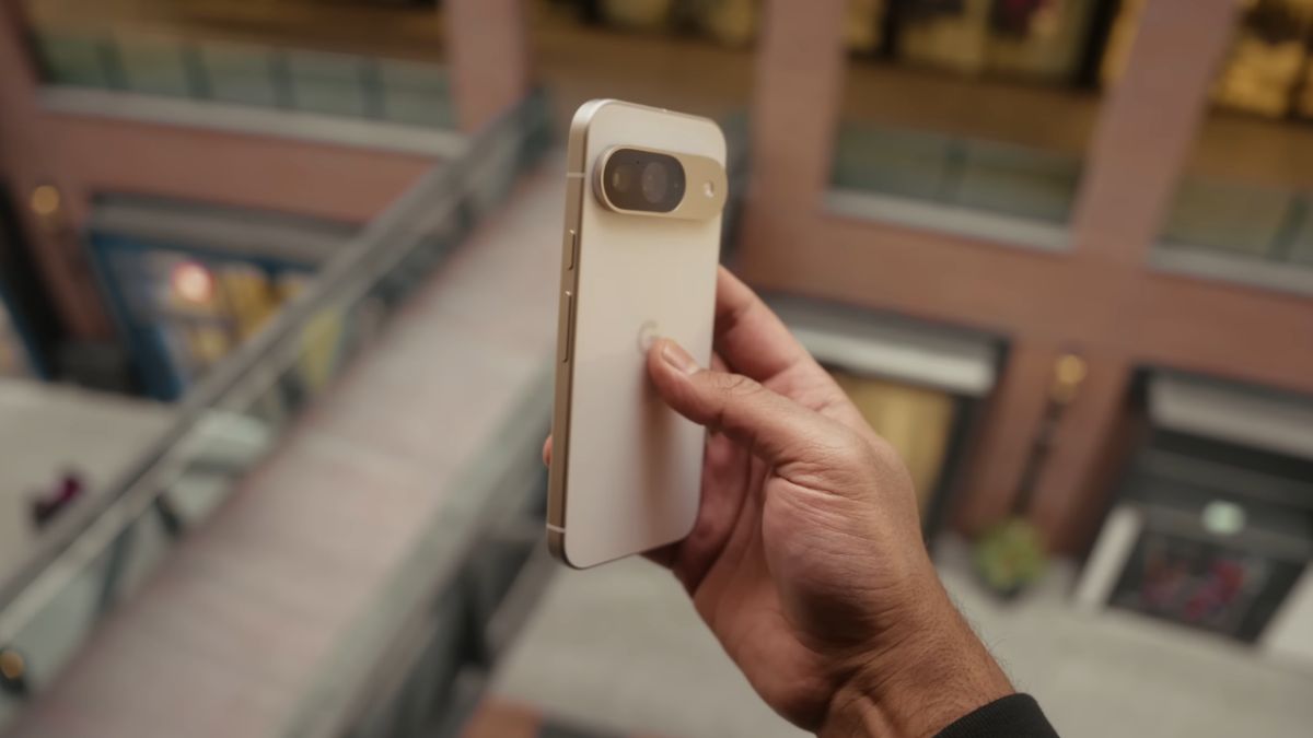 Pourquoi le Pixel 9 gère mieux la double eSIM que le Galaxy S24 ?