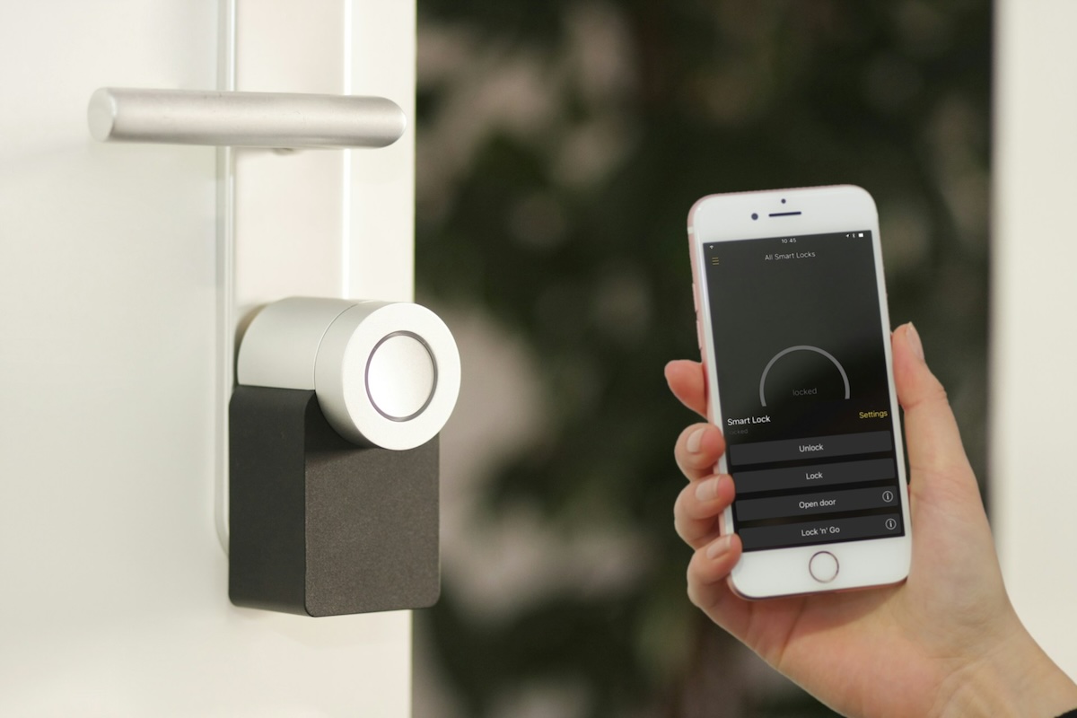 Serrures intelligentes, ferme-portes… comment les smartphones transforment la quincaillerie de maison ?